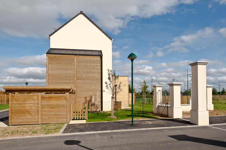 Date de Prise de vue : 13/08/2011Date de Livraison : 15/06/2011